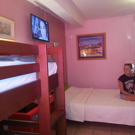 Hotel Des Voyageurs Montpellier Esterno foto